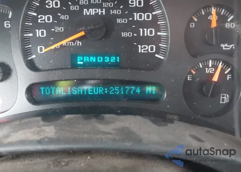 2004 Chevrolet Silverado 2500Hd Work Truck z USA, uszkodzony, nr VIN 1GCHC23U04F222612